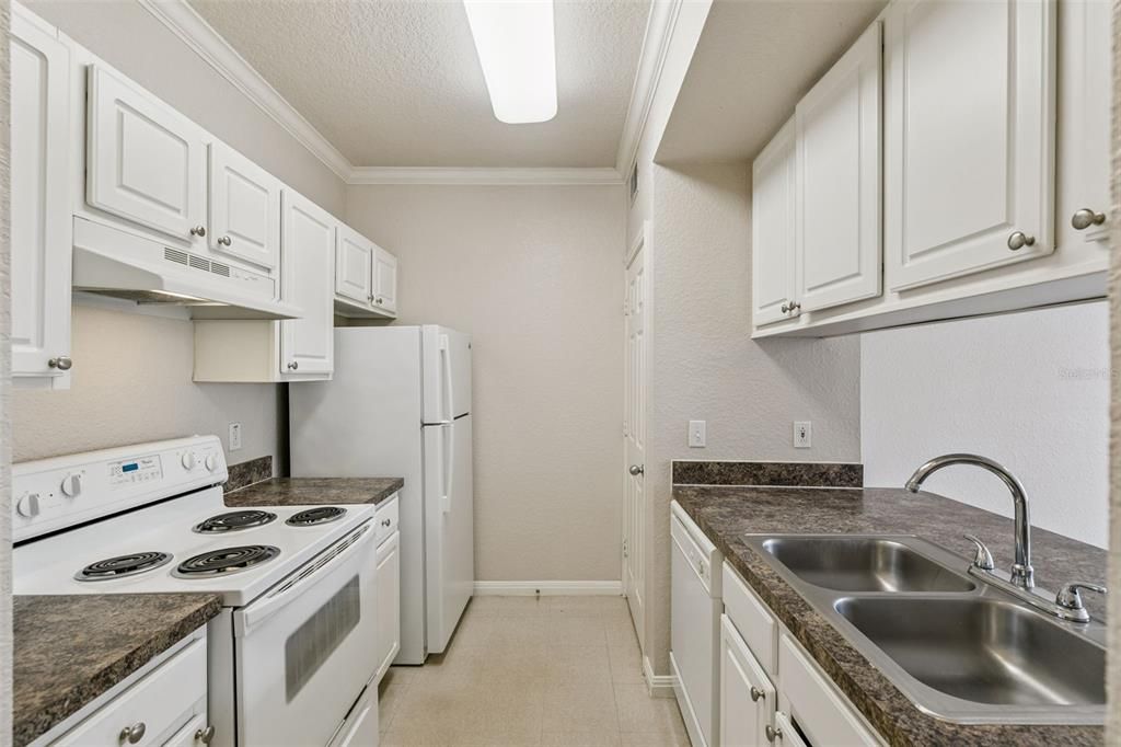 Activo con contrato: $145,000 (1 camas, 1 baños, 642 Pies cuadrados)