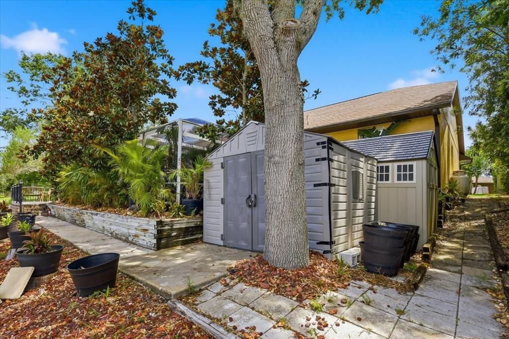 For Sale: $1,150,000 (4 beds, 2 baths, 2317 Square Feet)