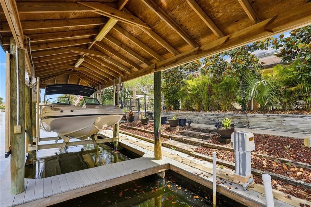 For Sale: $1,150,000 (4 beds, 2 baths, 2317 Square Feet)