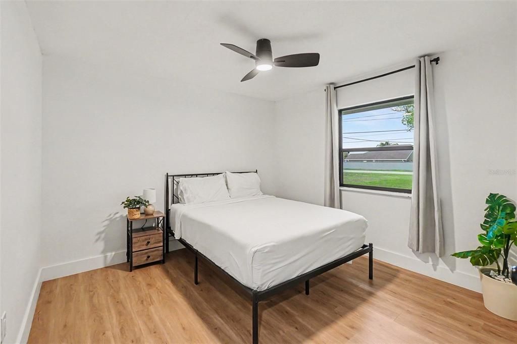 For Sale: $320,000 (3 beds, 2 baths, 1571 Square Feet)