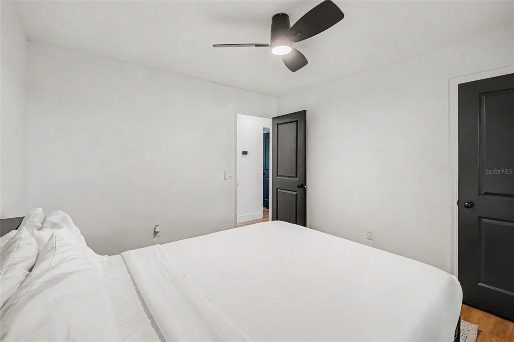 For Sale: $320,000 (3 beds, 2 baths, 1571 Square Feet)