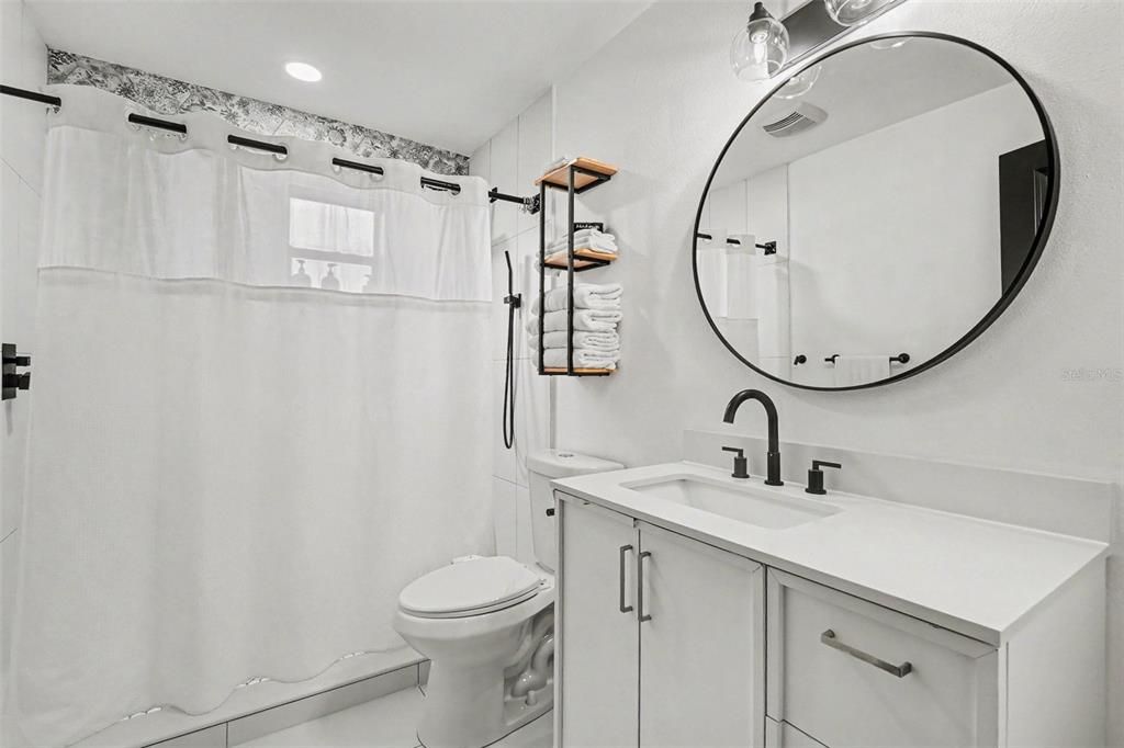 For Sale: $320,000 (3 beds, 2 baths, 1571 Square Feet)