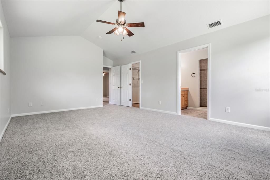 For Sale: $335,000 (3 beds, 2 baths, 1749 Square Feet)