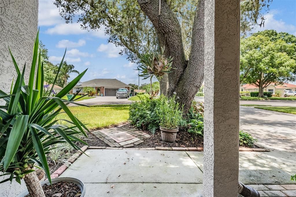 For Sale: $335,000 (3 beds, 2 baths, 1749 Square Feet)