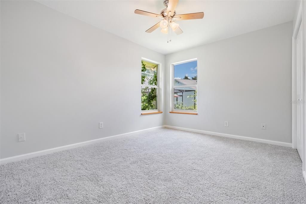 For Sale: $335,000 (3 beds, 2 baths, 1749 Square Feet)