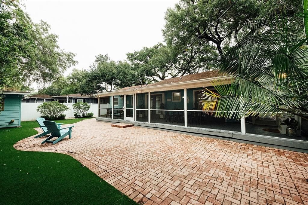For Rent: $4,800 (3 beds, 2 baths, 1201 Square Feet)