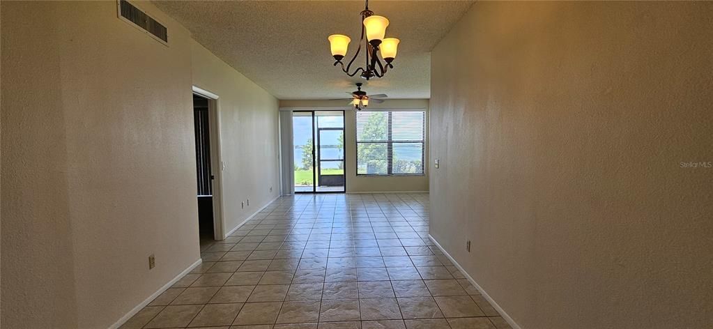 En Venta: $225,000 (2 camas, 2 baños, 1090 Pies cuadrados)
