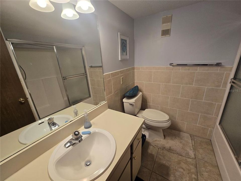 На продажу: $184,000 (2 спален, 2 ванн, 1405 Квадратных фут)