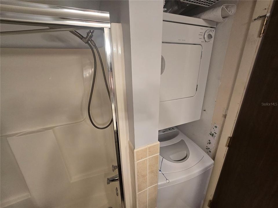На продажу: $184,000 (2 спален, 2 ванн, 1405 Квадратных фут)