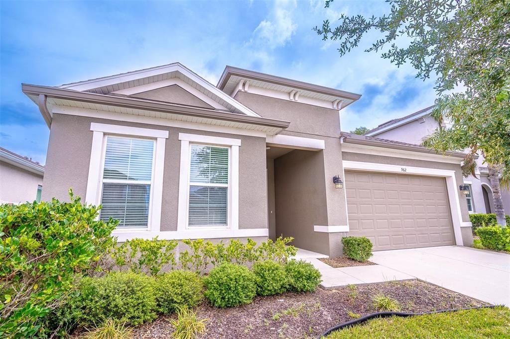For Sale: $419,900 (3 beds, 2 baths, 1792 Square Feet)