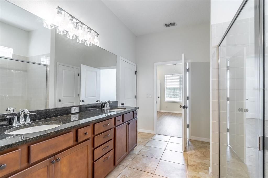 For Sale: $419,900 (3 beds, 2 baths, 1792 Square Feet)
