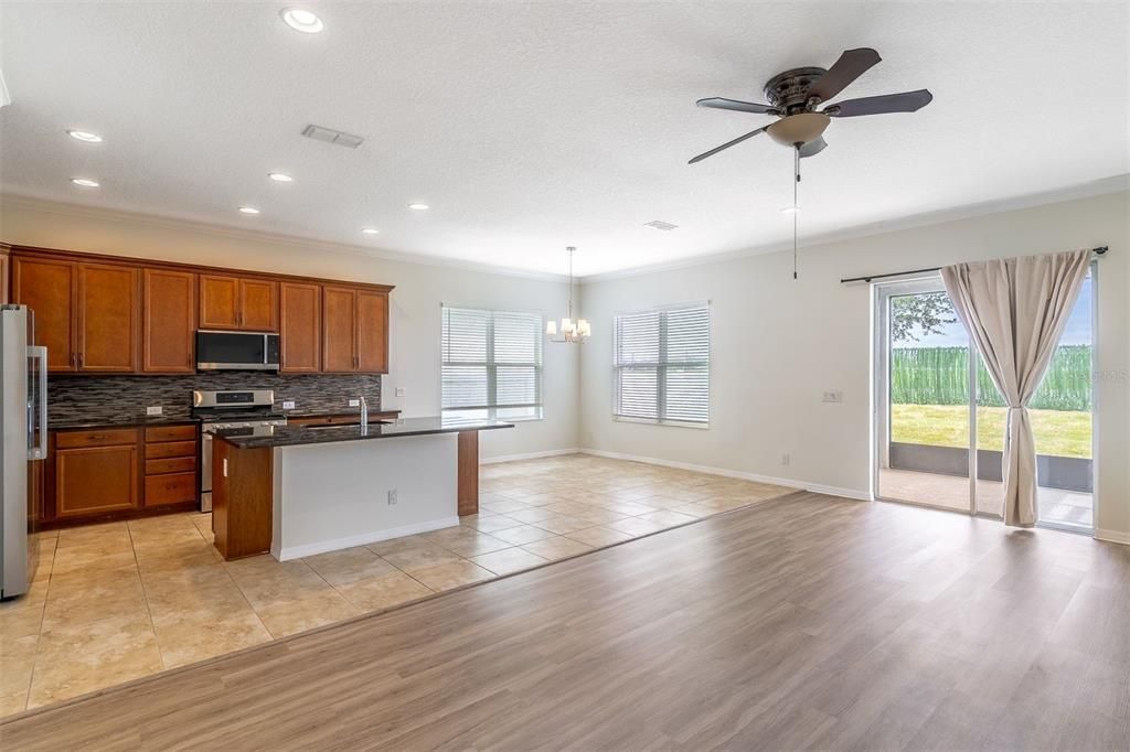 For Sale: $419,900 (3 beds, 2 baths, 1792 Square Feet)
