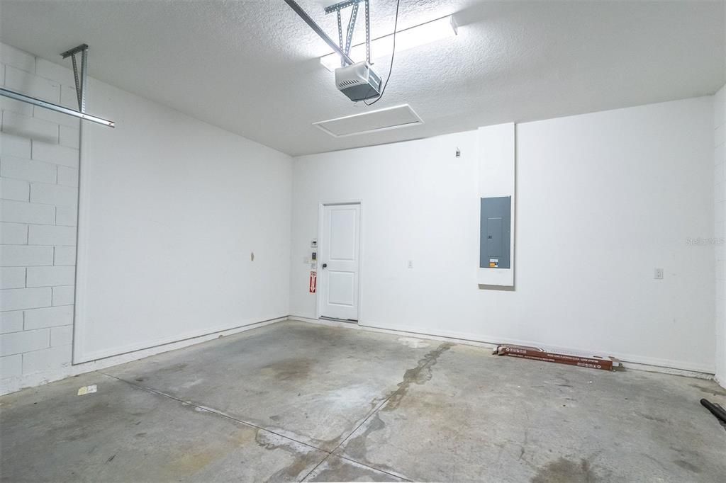 For Sale: $419,900 (3 beds, 2 baths, 1792 Square Feet)