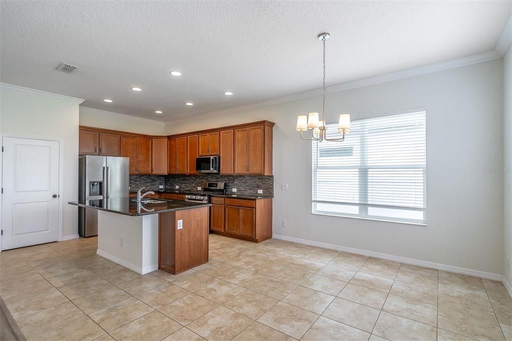 For Sale: $419,900 (3 beds, 2 baths, 1792 Square Feet)