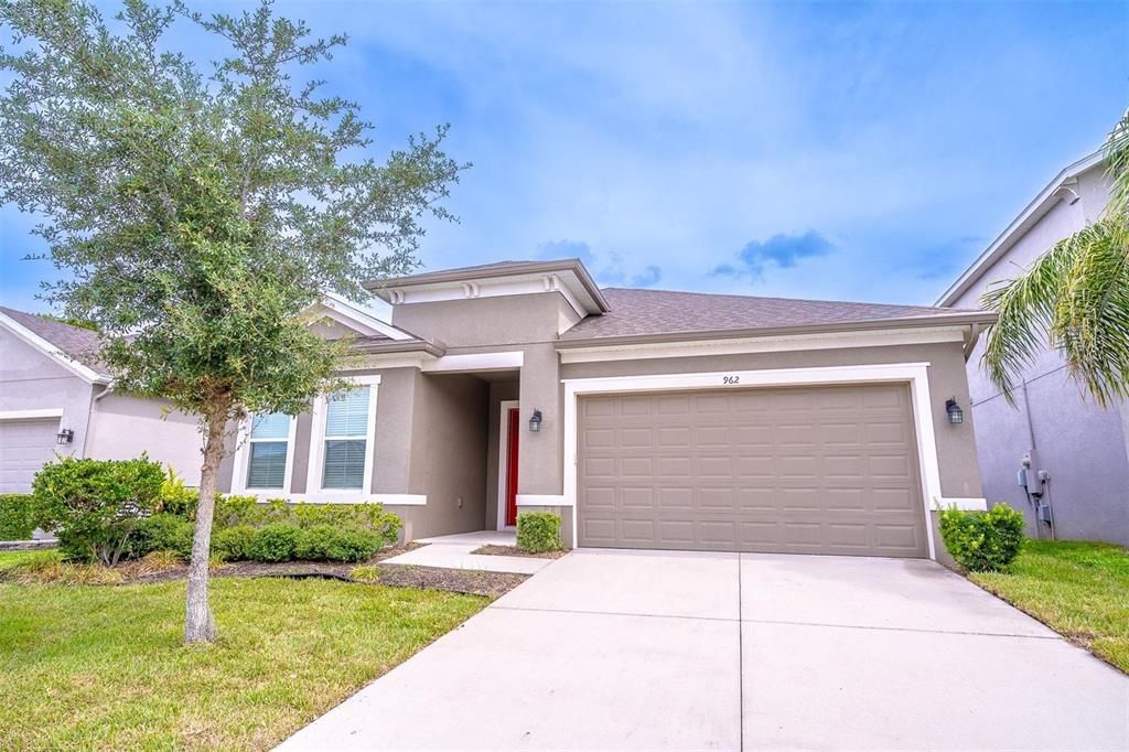 For Sale: $419,900 (3 beds, 2 baths, 1792 Square Feet)