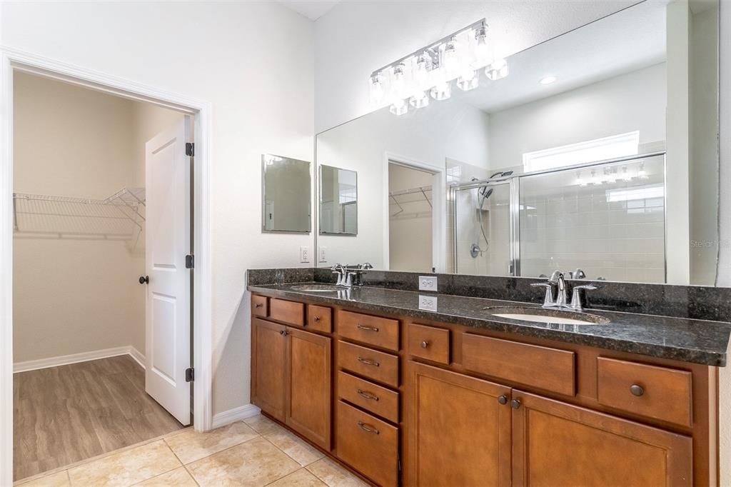 For Sale: $419,900 (3 beds, 2 baths, 1792 Square Feet)