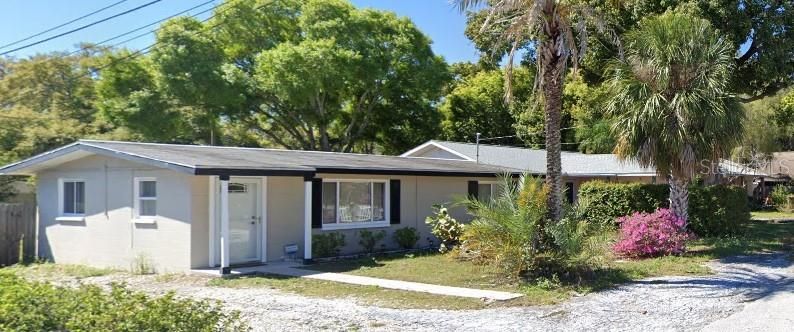 For Rent: $2,300 (2 beds, 1 baths, 816 Square Feet)