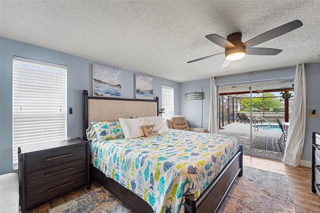 For Sale: $375,000 (2 beds, 2 baths, 1502 Square Feet)
