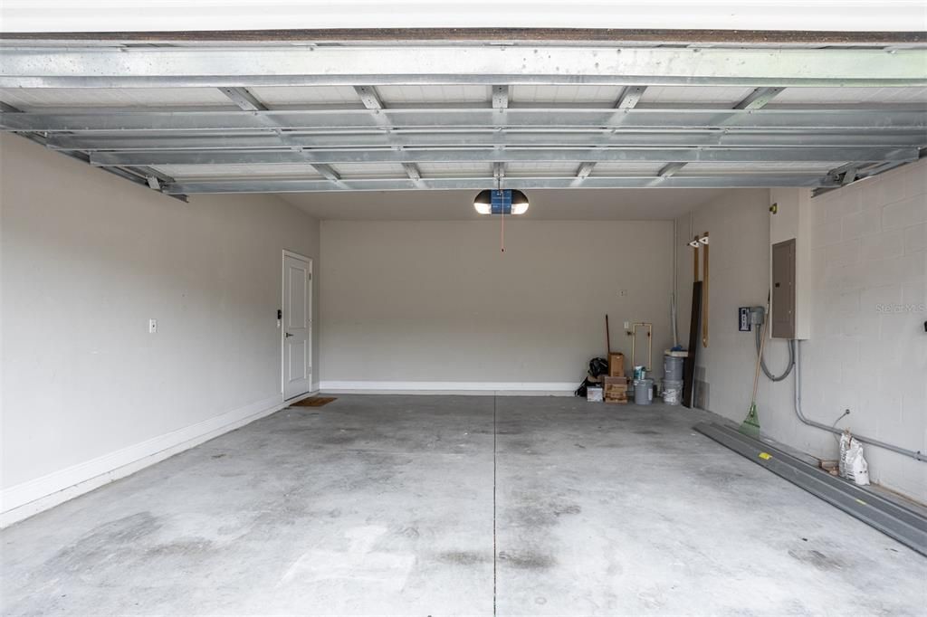 For Sale: $699,000 (4 beds, 2 baths, 2667 Square Feet)