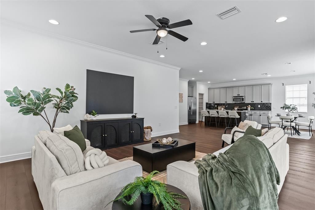 For Sale: $699,000 (4 beds, 2 baths, 2667 Square Feet)