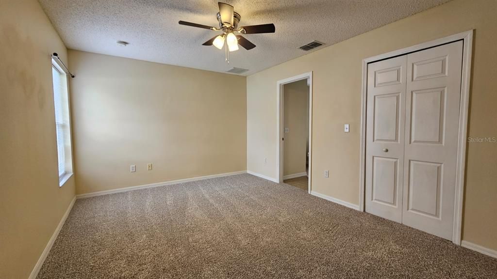 For Rent: $1,895 (3 beds, 2 baths, 1300 Square Feet)