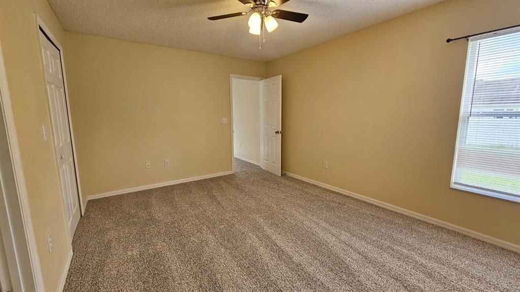 For Rent: $1,895 (3 beds, 2 baths, 1300 Square Feet)