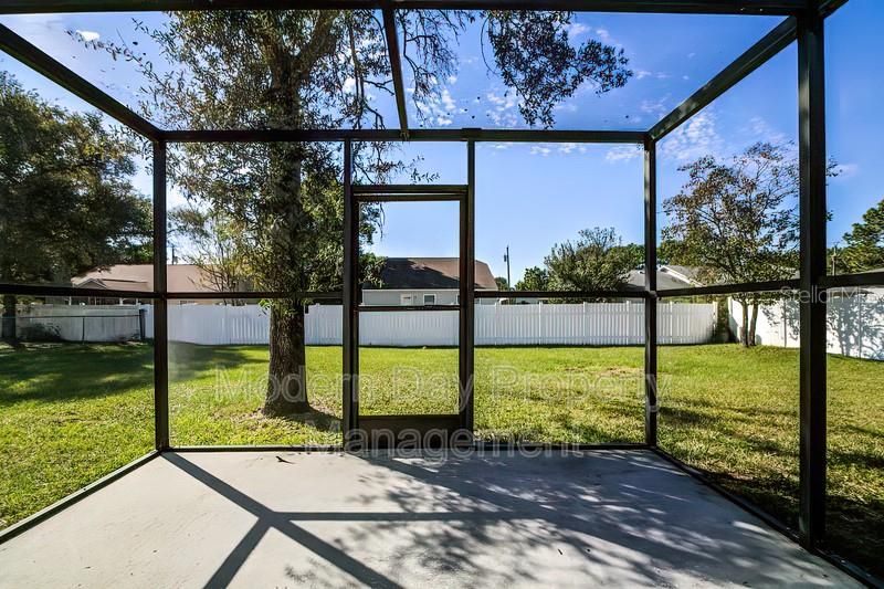 For Rent: $1,895 (3 beds, 2 baths, 1300 Square Feet)
