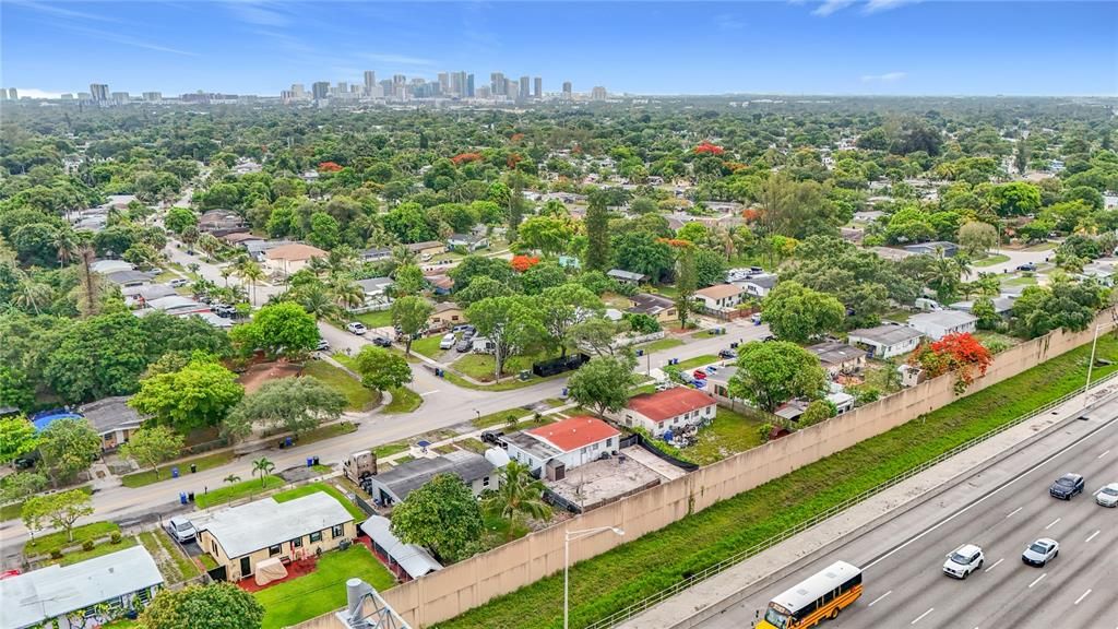 For Sale: $330,000 (3 beds, 1 baths, 977 Square Feet)