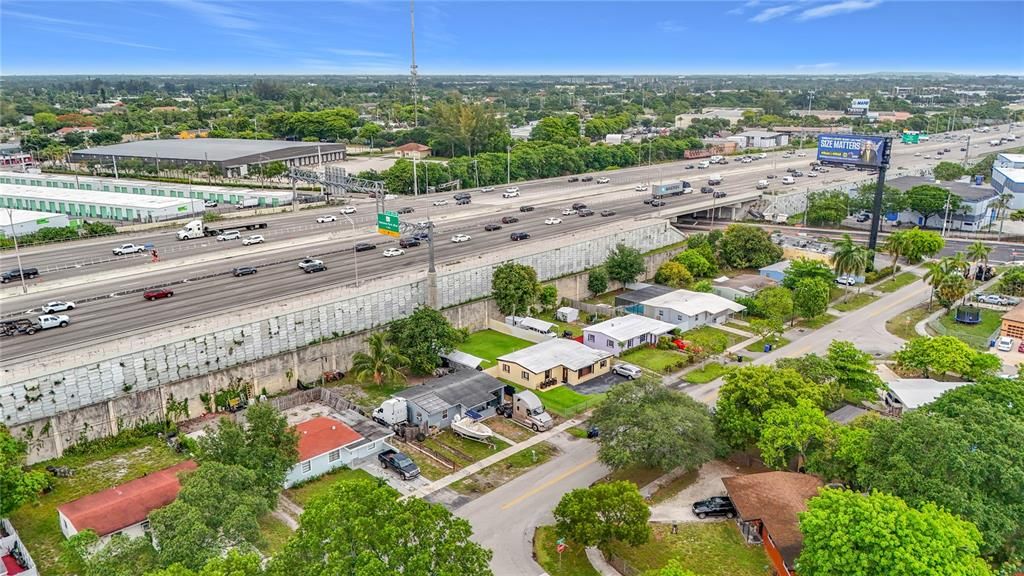 For Sale: $330,000 (3 beds, 1 baths, 977 Square Feet)