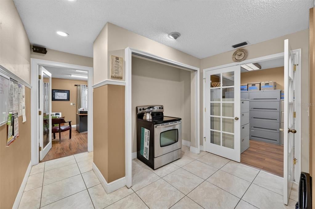 For Sale: $425,000 (0 beds, 0 baths, 2760 Square Feet)