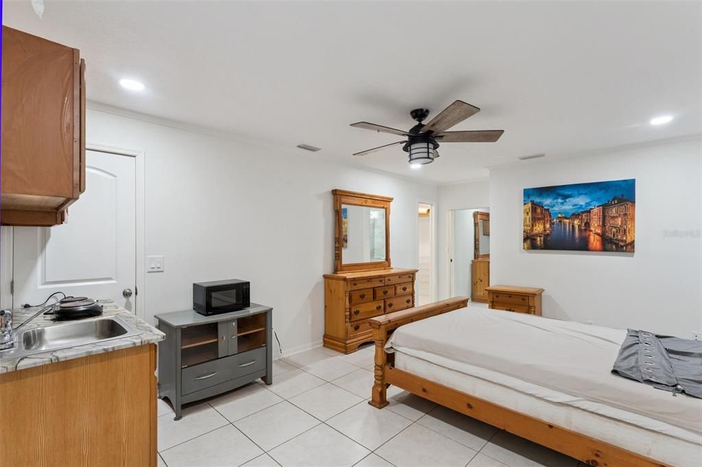 For Sale: $619,900 (3 beds, 2 baths, 2532 Square Feet)