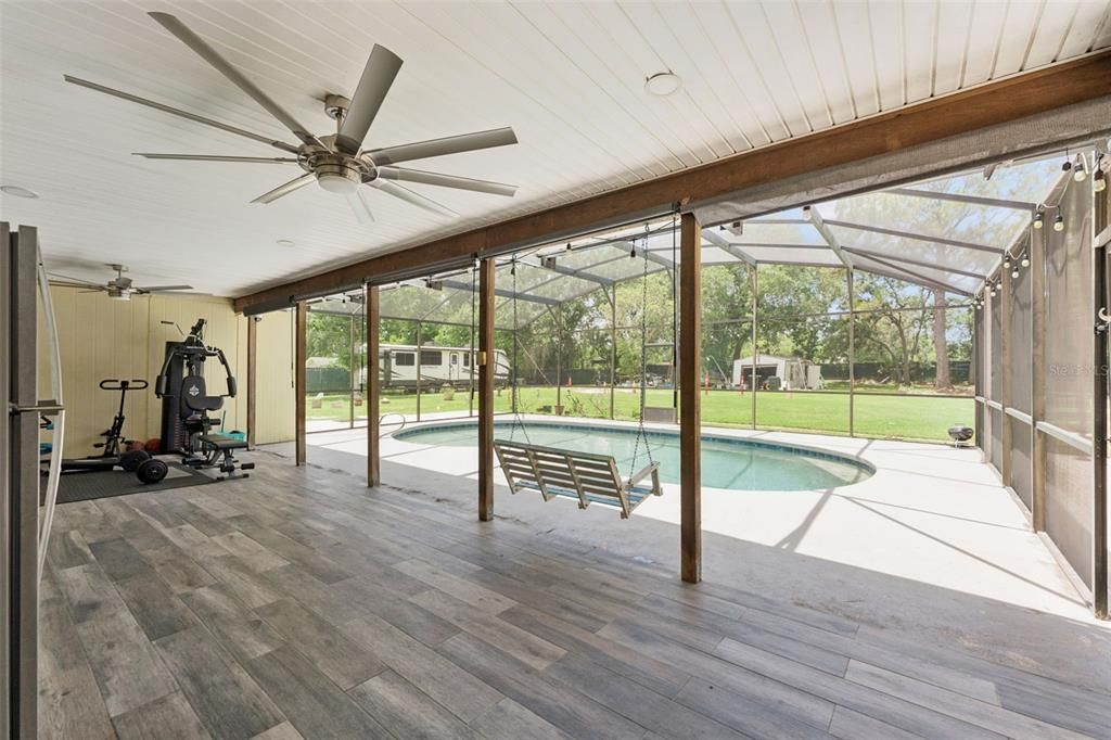 For Sale: $619,900 (3 beds, 2 baths, 2532 Square Feet)