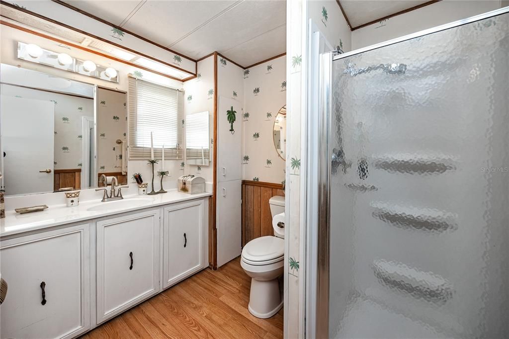 For Sale: $99,000 (3 beds, 2 baths, 1344 Square Feet)