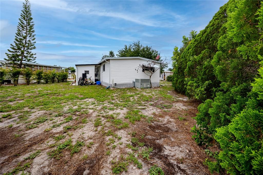 For Sale: $99,000 (3 beds, 2 baths, 1344 Square Feet)