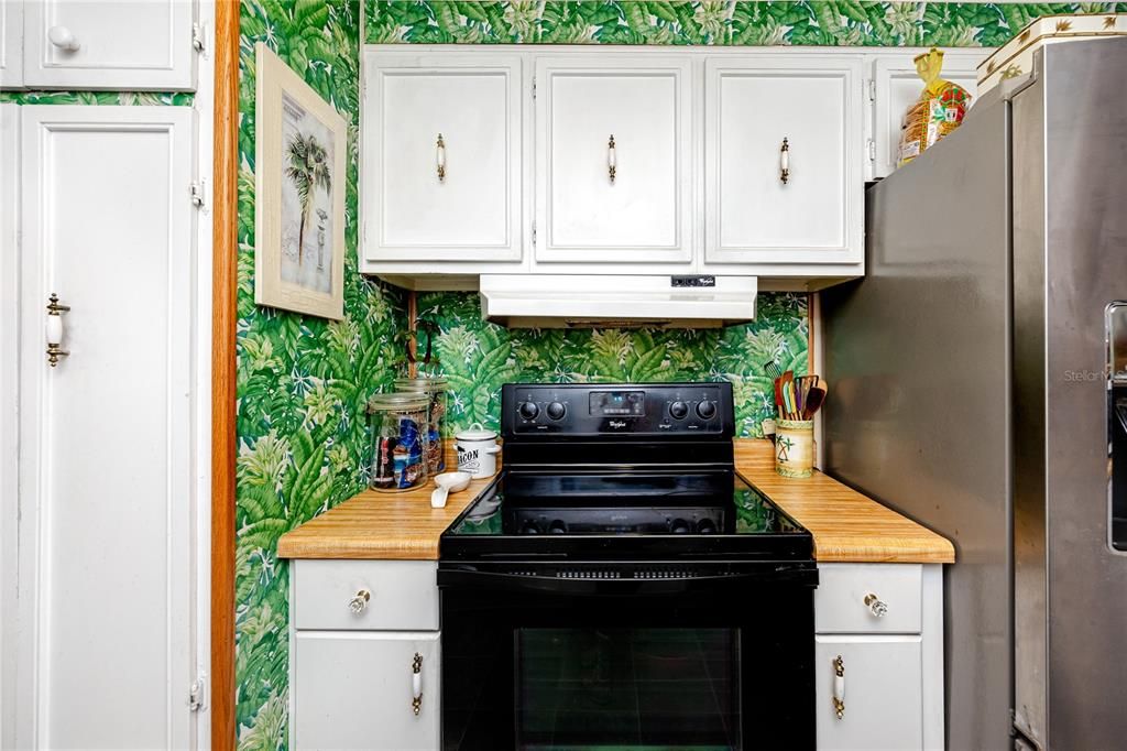 For Sale: $99,000 (3 beds, 2 baths, 1344 Square Feet)