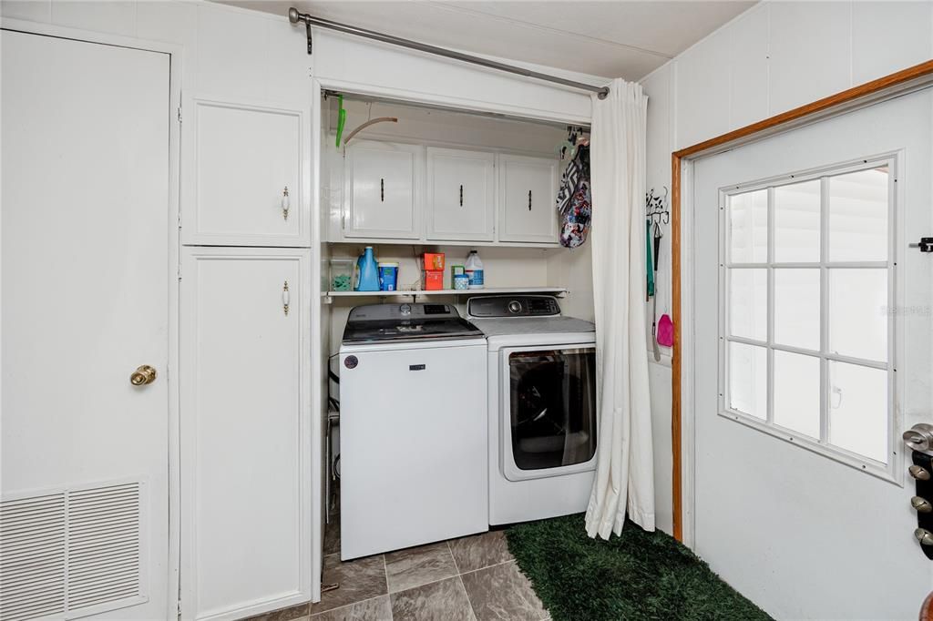 For Sale: $99,000 (3 beds, 2 baths, 1344 Square Feet)