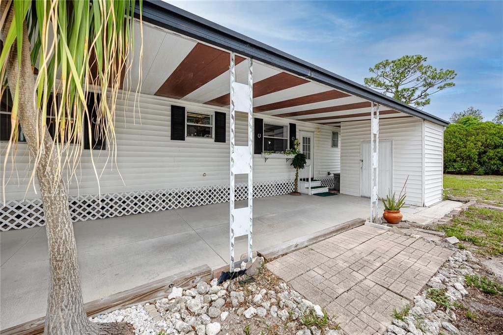 For Sale: $99,000 (3 beds, 2 baths, 1344 Square Feet)
