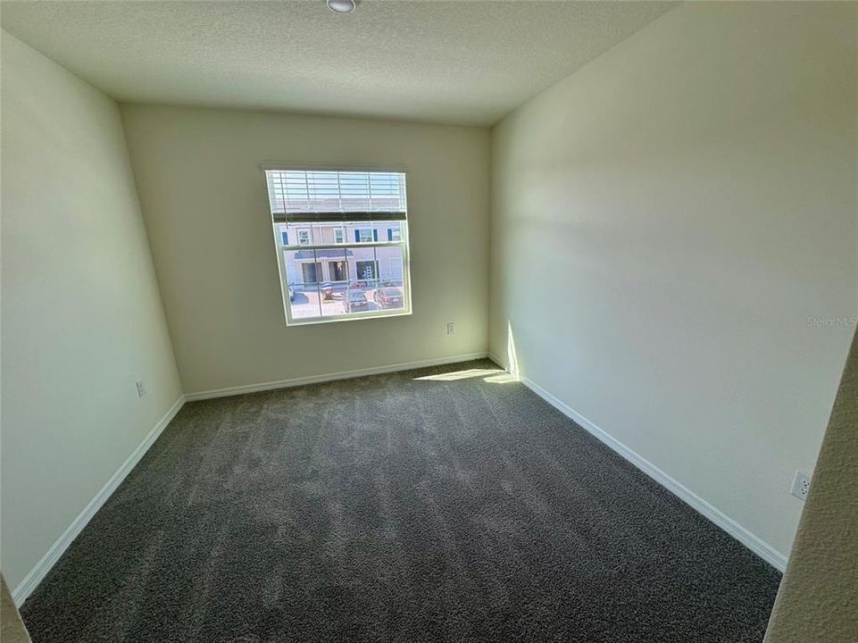 For Rent: $2,200 (3 beds, 2 baths, 1673 Square Feet)