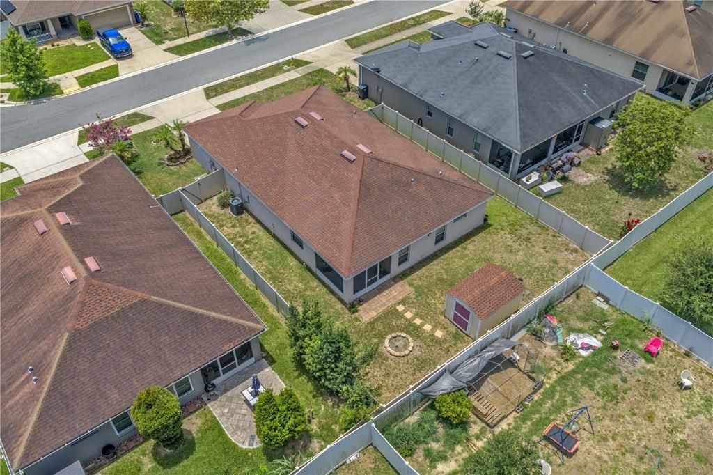 На продажу: $379,000 (4 спален, 2 ванн, 1768 Квадратных фут)