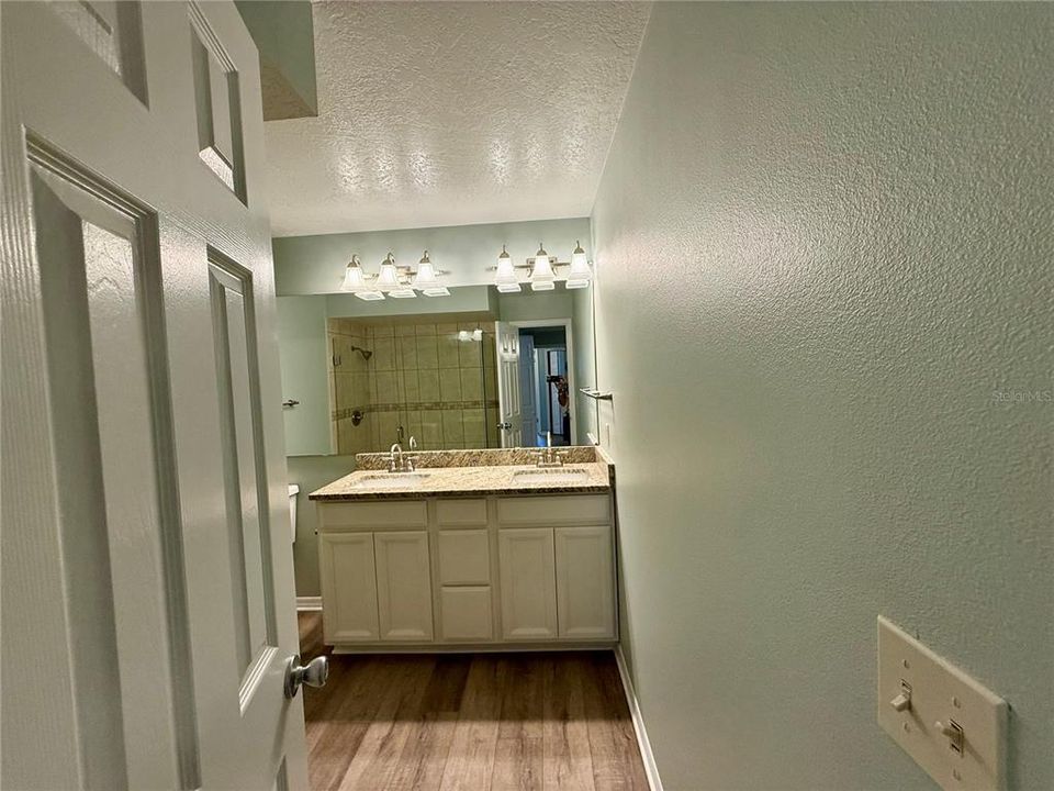 For Sale: $399,900 (3 beds, 2 baths, 1534 Square Feet)