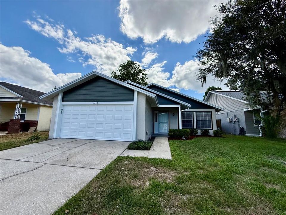 For Sale: $399,900 (3 beds, 2 baths, 1534 Square Feet)