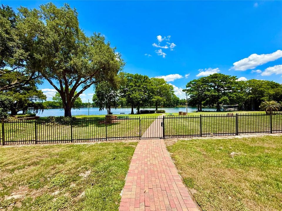 For Sale: $399,900 (3 beds, 2 baths, 1534 Square Feet)
