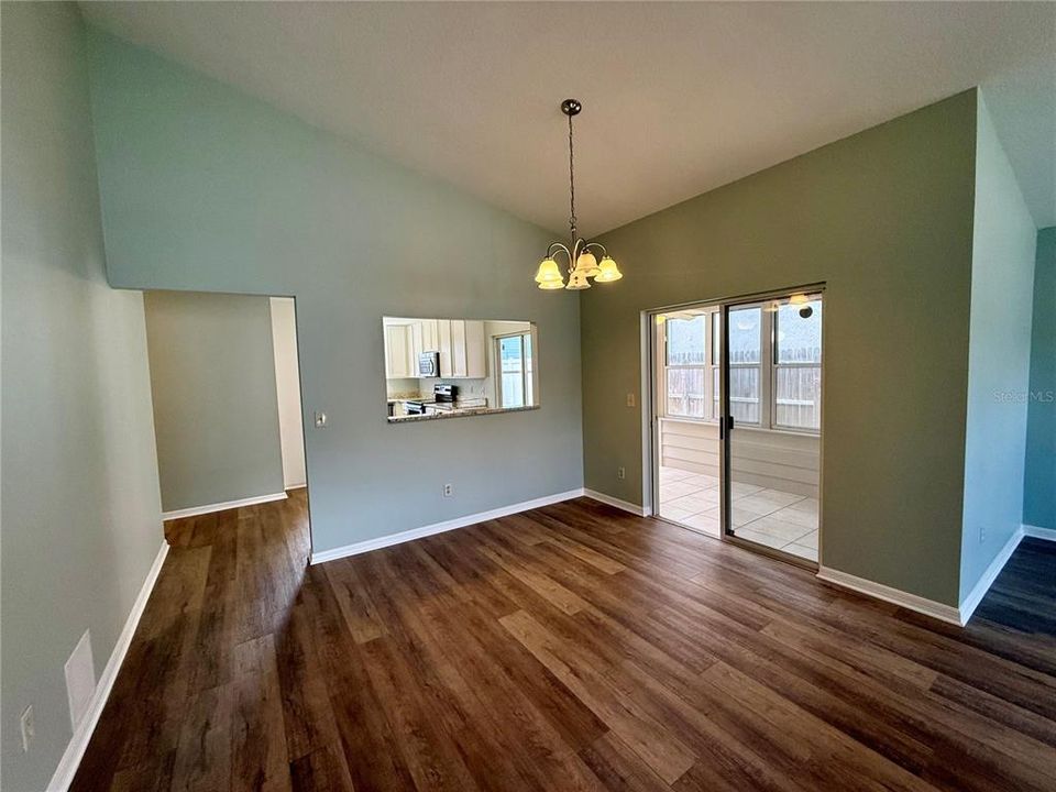 For Sale: $399,900 (3 beds, 2 baths, 1534 Square Feet)