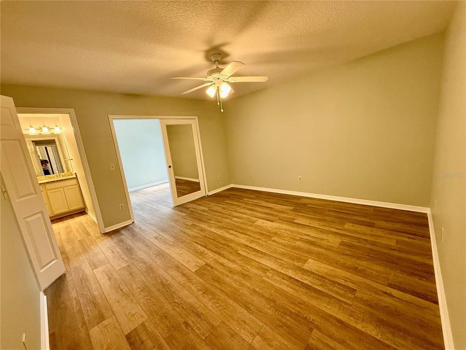 For Sale: $399,900 (3 beds, 2 baths, 1534 Square Feet)