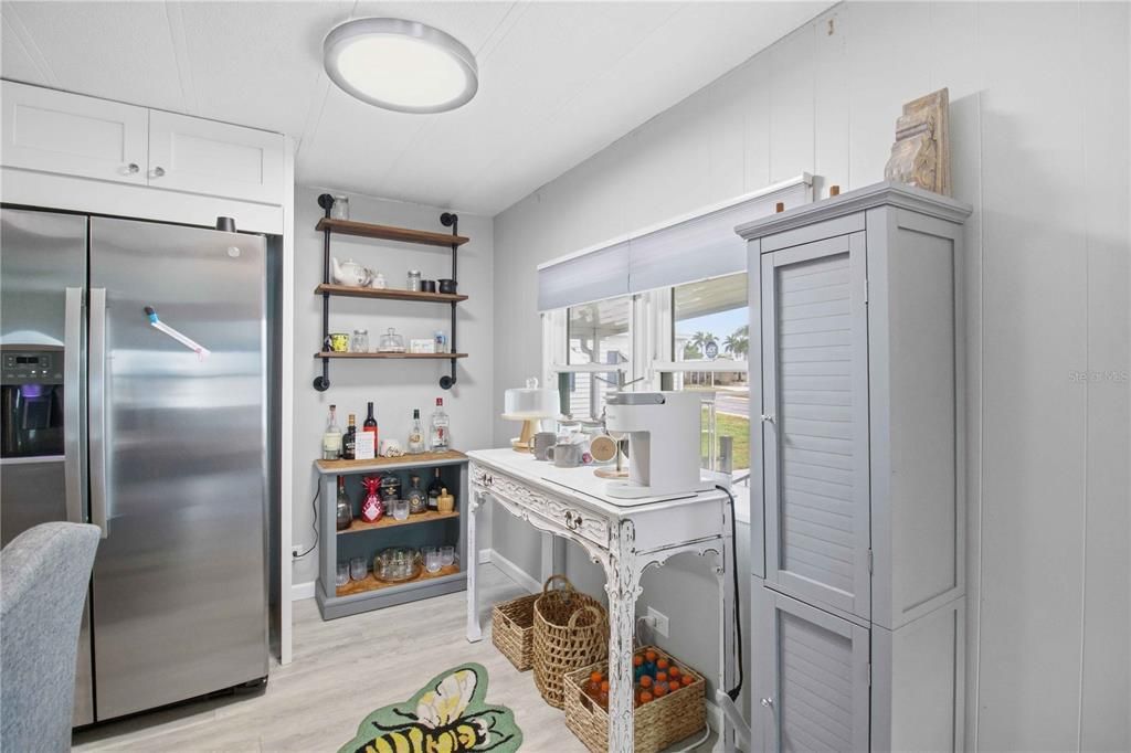 For Sale: $160,000 (2 beds, 2 baths, 1120 Square Feet)