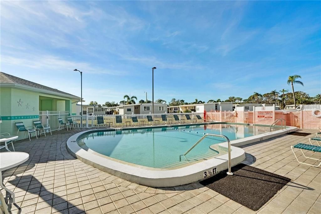 For Sale: $160,000 (2 beds, 2 baths, 1120 Square Feet)