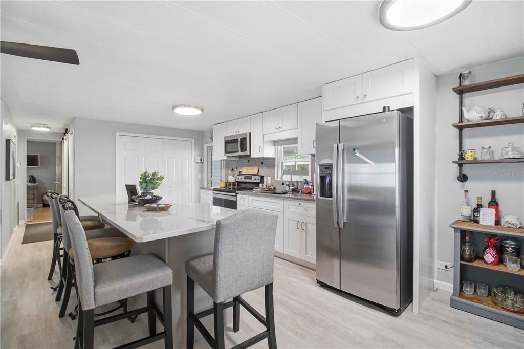 For Sale: $160,000 (2 beds, 2 baths, 1120 Square Feet)