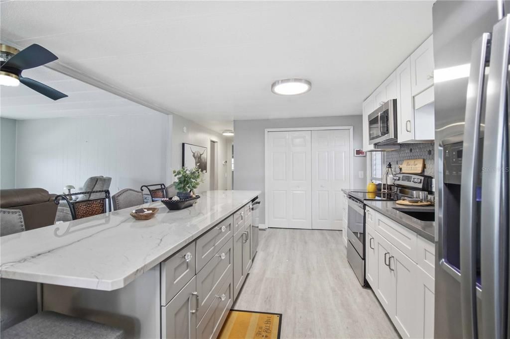 For Sale: $160,000 (2 beds, 2 baths, 1120 Square Feet)