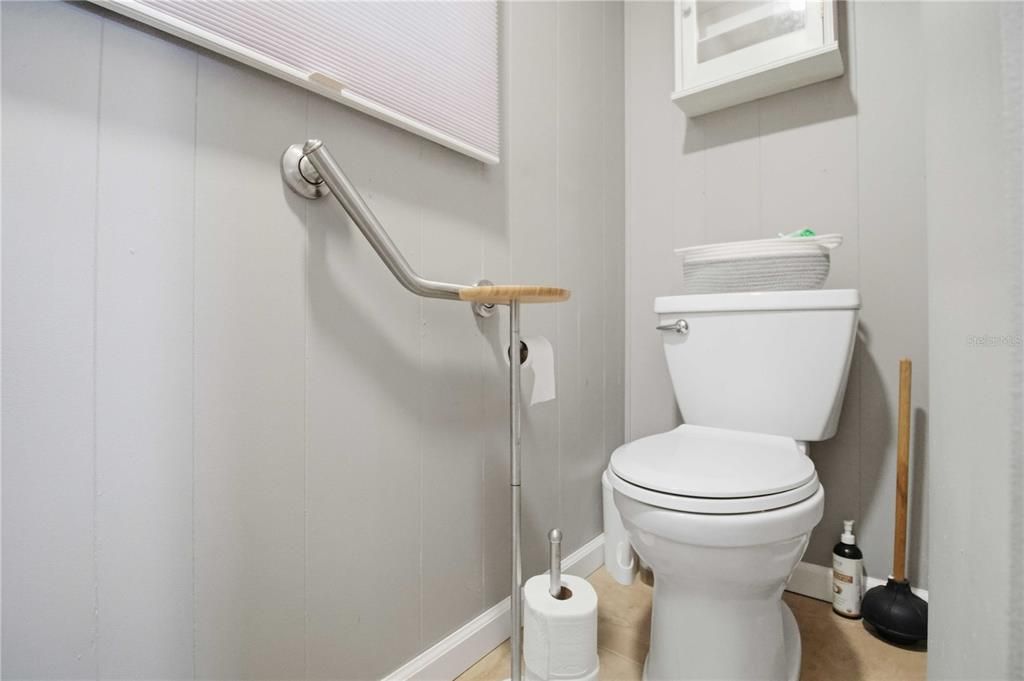 For Sale: $160,000 (2 beds, 2 baths, 1120 Square Feet)