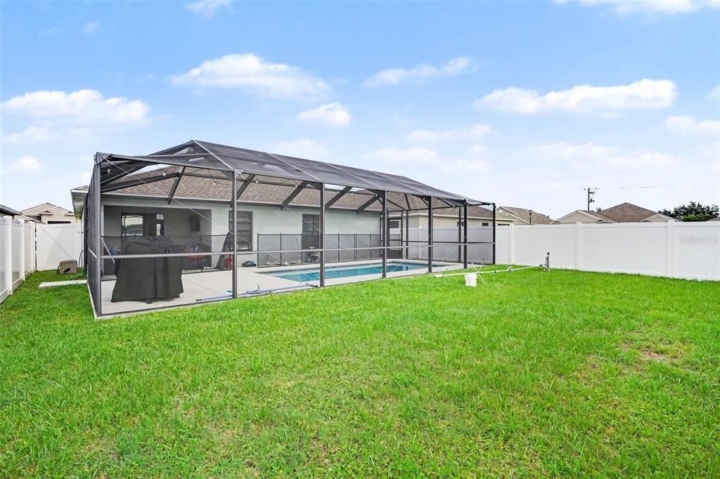 For Sale: $355,000 (3 beds, 2 baths, 1740 Square Feet)